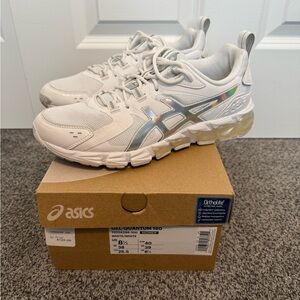 ASICS Women’s Gel Quantum 180, size 8.5